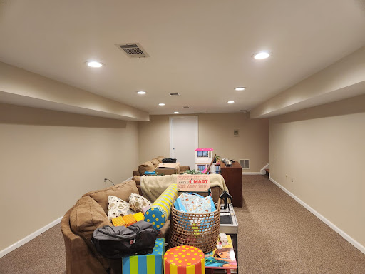 Frank's deluxe painting LLC
