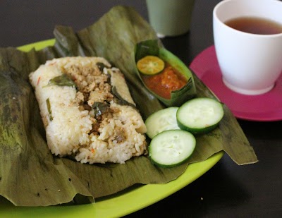 Photos of Falya Risol Mayo