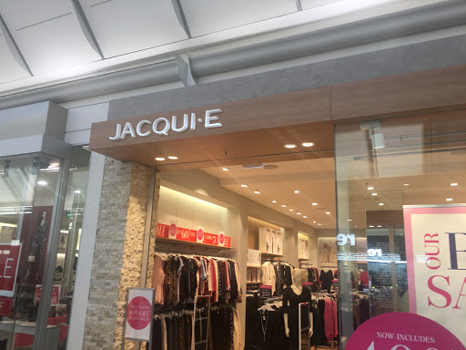 Jacqui E Werribee - Visual
