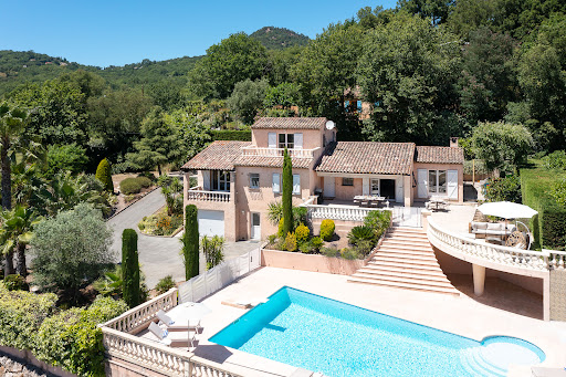 Homecalm - Conciergerie locative premium à Cannes - Saint Raphael - Fréjus - Fayence - Thumbnail