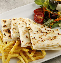 Photo n°19 de KALE SALON DE THÉ ET PIZZARIA à Gerzat (Restaurant turc)