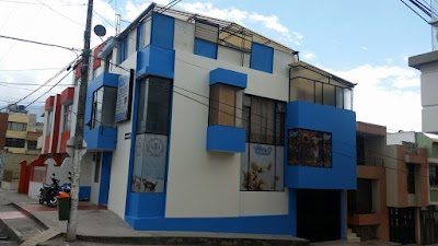 Photos of SaludCan Veterinary House