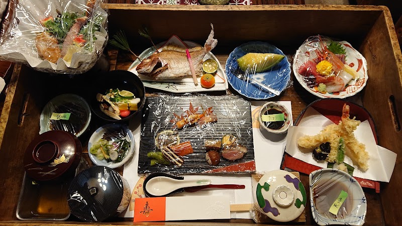 料理、仕出し は里まや