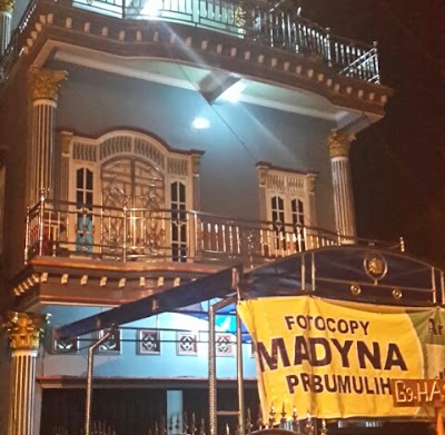 Photos of Madyna Kreasi