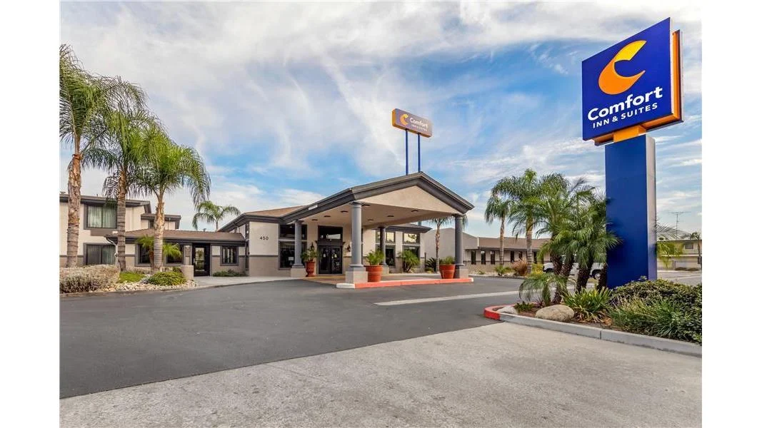 Comfort Inn & Suites Colton