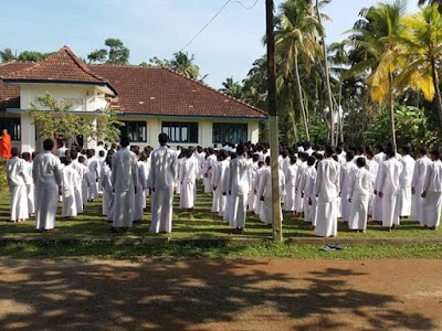 Photos of sirisumanatissa daham school