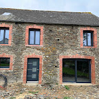 GM Rénovation Menuiserie A Caen spécialisé dans le Portail alu , Carport alu, Fenêtres ,Portes d'entrée,Volets,Escalier.