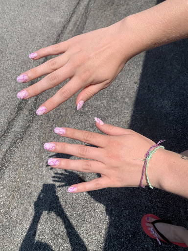 Vivid Nails - Thumbnail