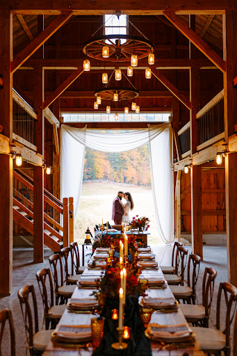 Golden Pine Farm & Wedding Barn - Thumbnail