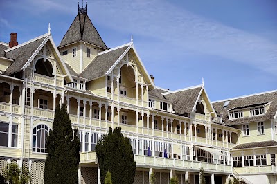 Photos of Kviknes Hotel