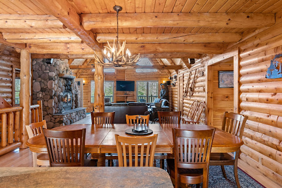 Fabulous Log Home in Ludlow, VT by null