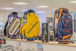 Photo n°4 de Golf Plus Tours à Parçay-Meslay (Magasin d'articles de golf)