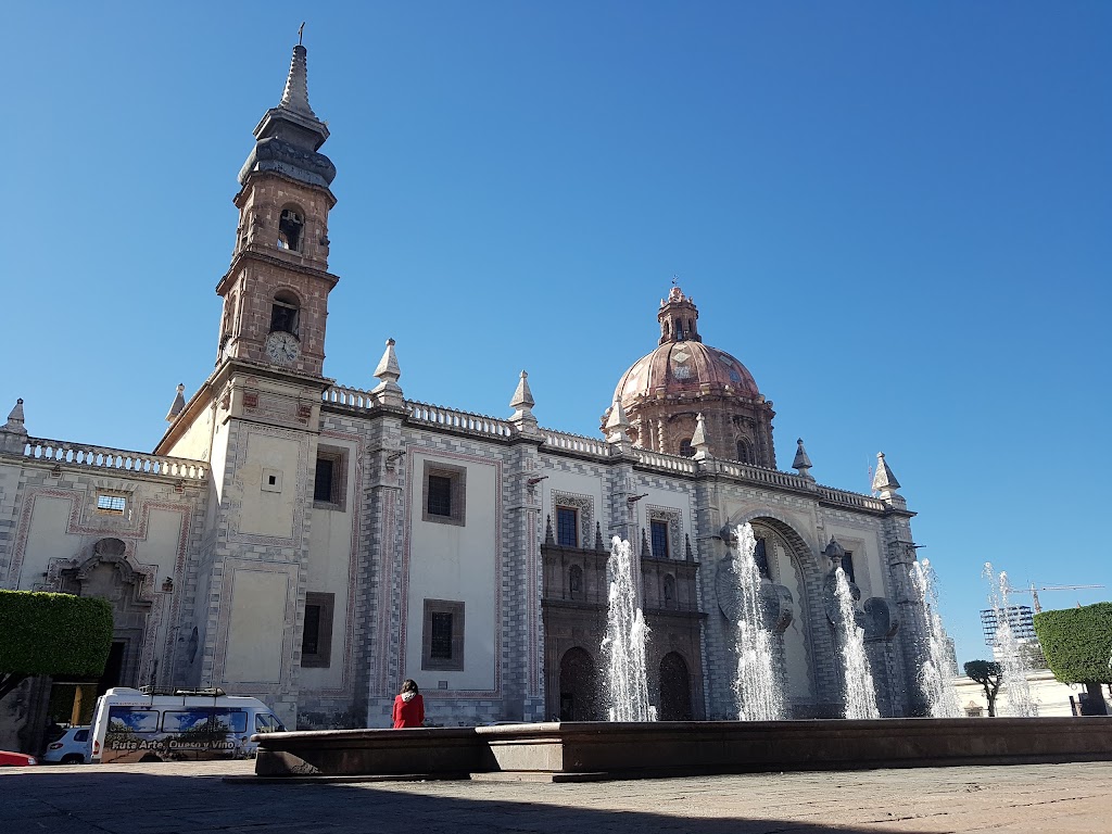 Plaza Mariano De Las Casas, Santiago de Querétaro — José María Arteaga