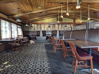 The Wayfarer Restaurant and Lounge