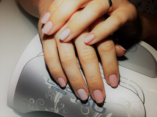 Uñas de porcelana Silkian Nails en Gran Alacant-Santa Pola Gallery - Spain