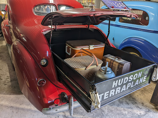 Creasy's Garage - Thumbnail