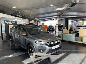 Photo n°2 de Dacia Eu Gueudet 1880 à Eu (Vendeur de voitures d'occasion)