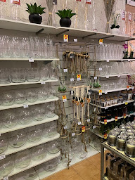 Photo n°6 de Maxi Bazar à Saint-Raphaël (Bazar)