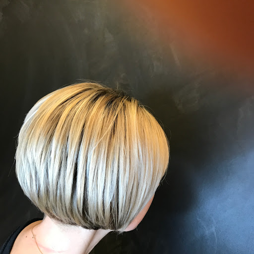Head Lines Salon - Thumbnail