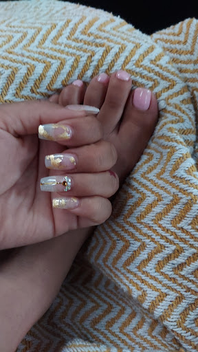 Thy Thy Nails - Visual
