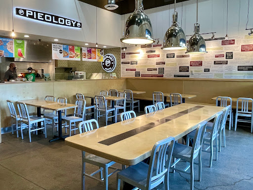 Pieology Pizzeria Camino Arroyo, Gilroy - Thumbnail