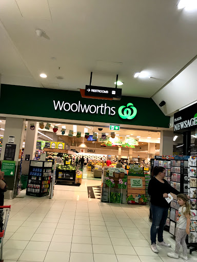 Woolworths Tea Tree Plaza