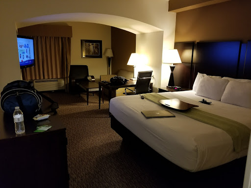 La Quinta Inn & Suites by Wyndham Memphis Wolfchase - Thumbnail
