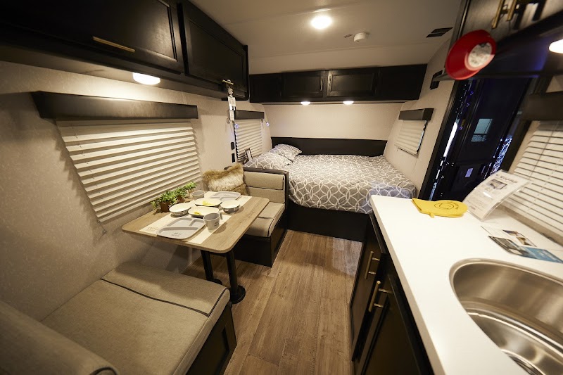 株式会社プラチナムインターナショナル