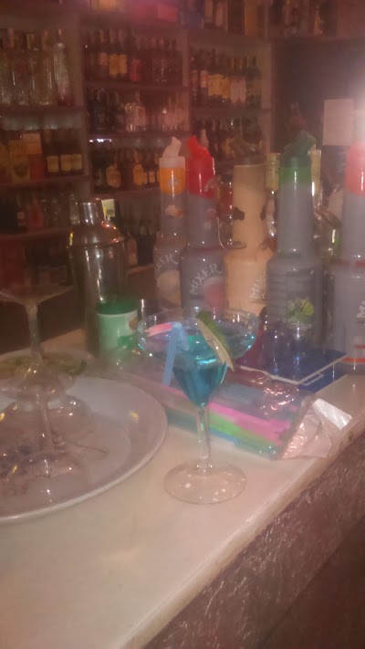 Photos of Outlaws Lounge