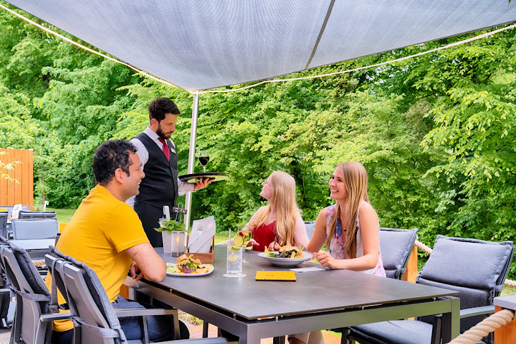 Light Lounge Bar & Terrace