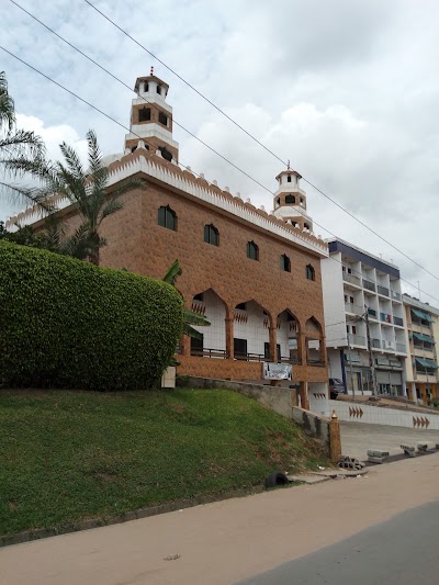 Photos of Mosqu&eacute;e de La Communaut&eacute; Musulmane des STARS