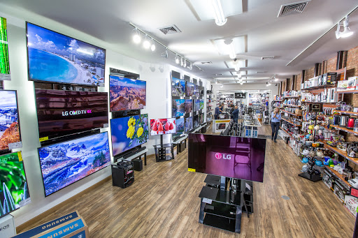 Lucas Electronics - Visual