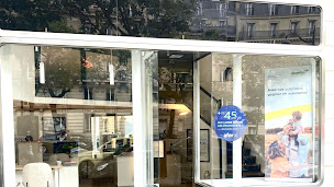 Photo n°6 de Abeille Assurances - Paris Carnot à Paris (Agence d'assurance pour locataires)