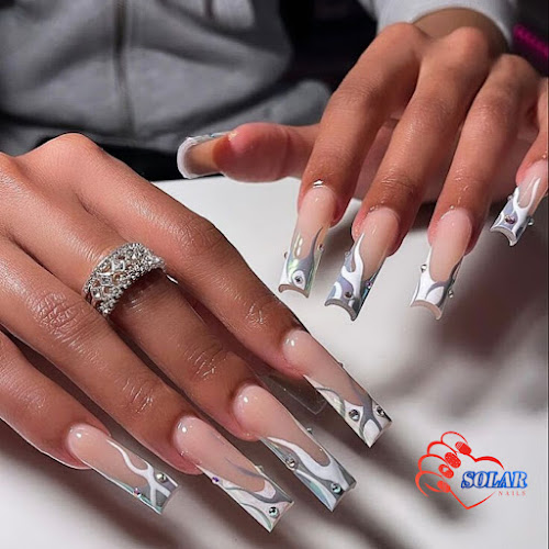 Solar Nails interior view