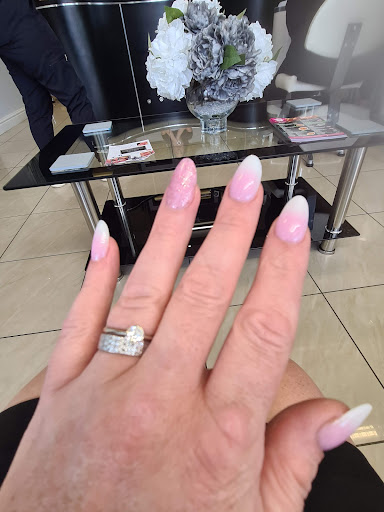 Longton Nails Gallery - United Kingdom