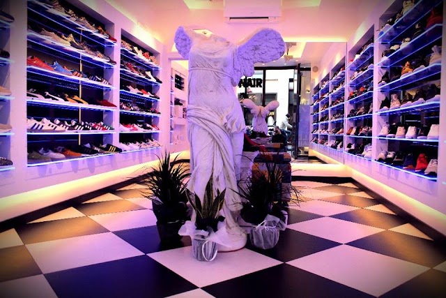 ONAIR sneaker shop Firenze