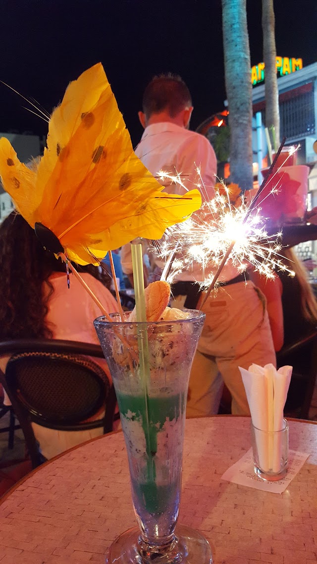 Le Crystal
