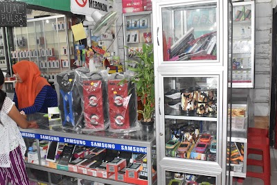 Photos of RusselCell Salakan