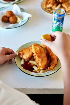 Lucky Fish & Chips Muizenberg by null