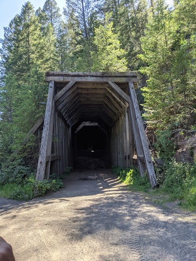 Yellowstone Trail Parking