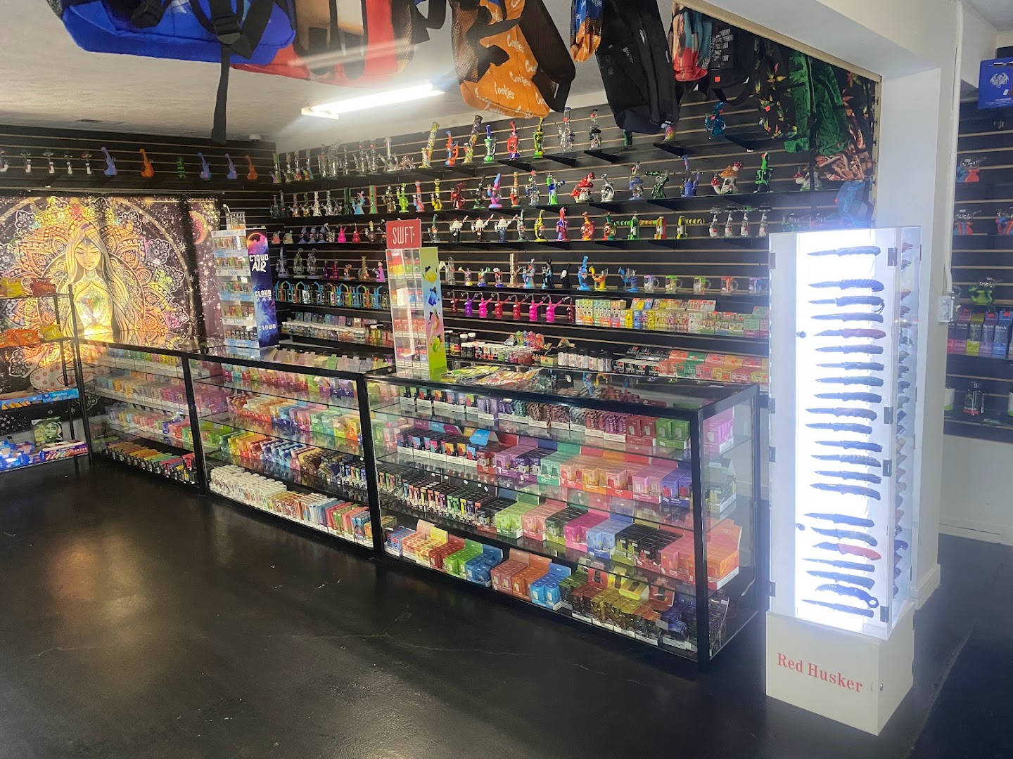 Mr. Greens Smoke Shop & Accessories photo 2