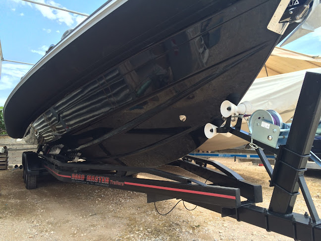 Opinii despre Giatsios Marine în Κρωπία - Κατάστημα εργαλείων