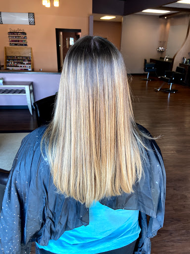 Hair & More (Day Dream)