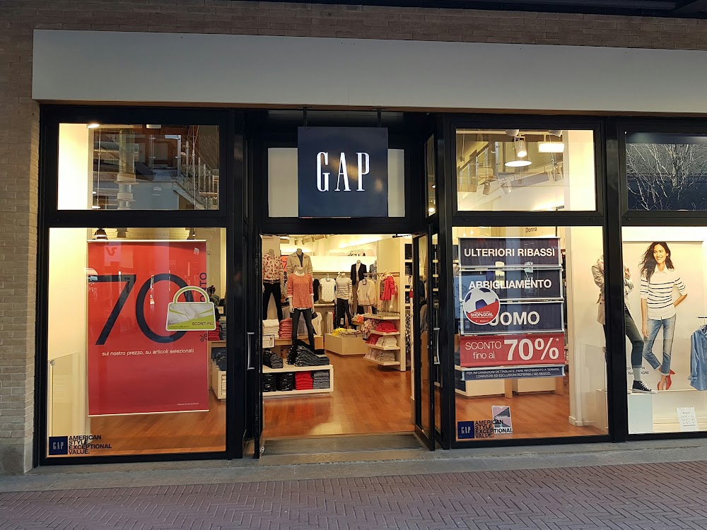 Vb store. Болонья магазины одежды. Castel Guelfo the Style Outlets via del commercio 4/2 40023 Castel Guelfo di Bologna (bo). Fun Bee Store детская одежда в Болонье. Адрес магазина Tissot в г. Болонья Италия