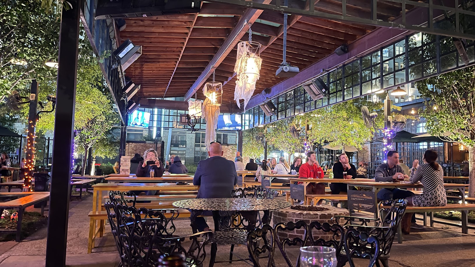 Heights Bier Garten