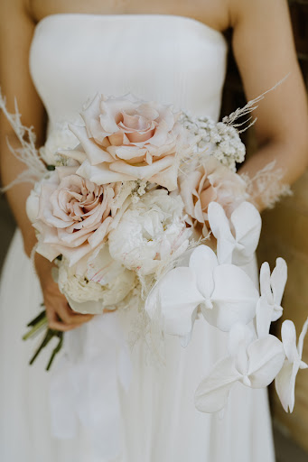 Friday Blooms by Steph - Thumbnail
