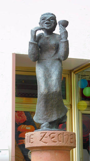 Brunnen "Die Zecherin" Gallery - Germany