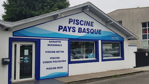 Photo de PISCINE PAYS BASQUE