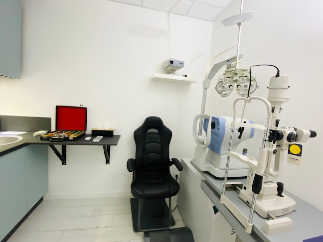 Opinii despre Opticien Château-Gontier - Cc Leclerc - Le Collectif des Lunetiers în Laval - Opticien