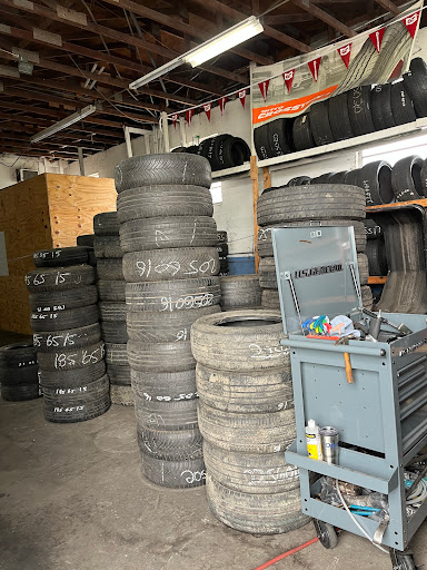 Leal's Tire's Of Clewiston Gallery - United States